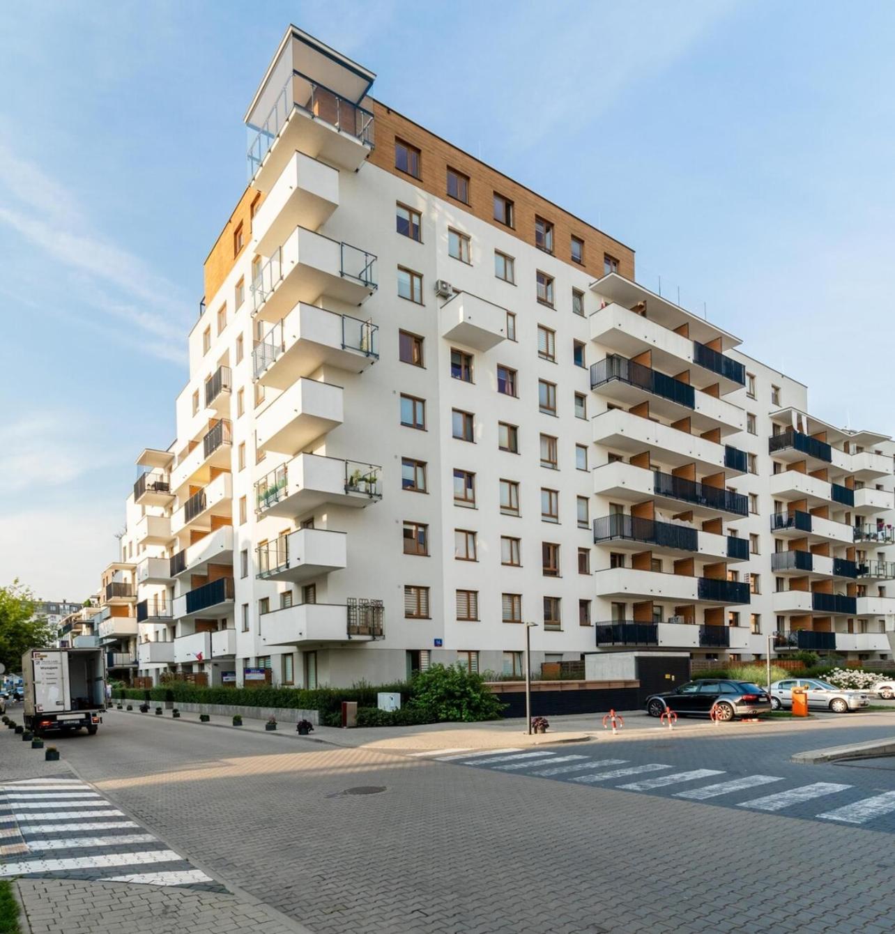 Apartment Modern 70m With Private Garden Metro