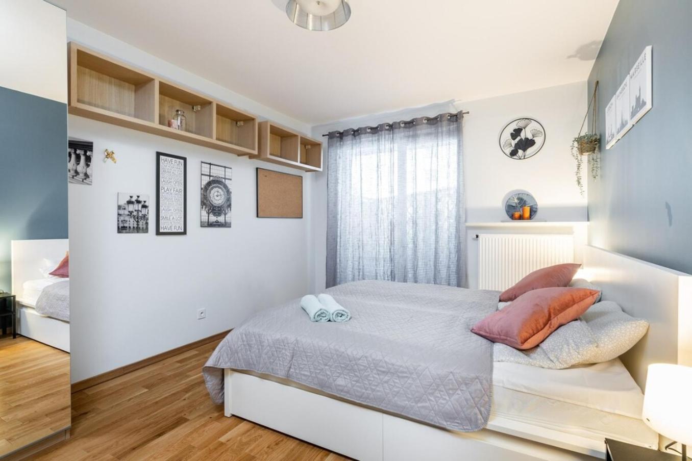 Apartment Modern 70m With Private Garden Metro *