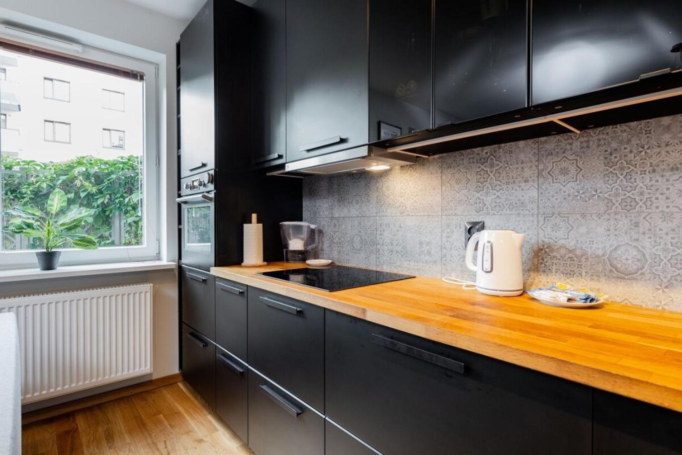 Apartment Modern 70m With Private Garden Metro Warsaw